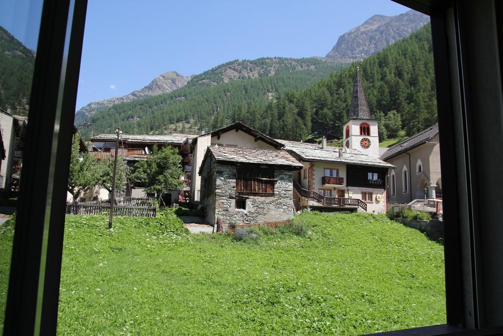 Ferienwohnungen Wallis - Randa Bei Zermatt חדר תמונה